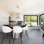 à Castres, Maison 10 Personnes Avec Piscine Privée, Jardin Et 5 Villa
