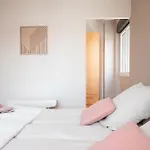 à Castres, Maison 10 Personnes Avec Piscine Privée, Jardin Et 5 * Castres (Tarn)