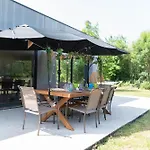 à Castres, Maison 10 Personnes Avec Piscine Privée, Jardin Et 5 Villa *