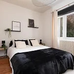 à Castres, Maison 10 Personnes Avec Piscine Privée, Jardin Et 5 * Castres (Tarn)