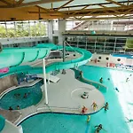 à Castres, Maison 10 Personnes Avec Piscine Privée, Jardin Et 5 * Castres (Tarn)