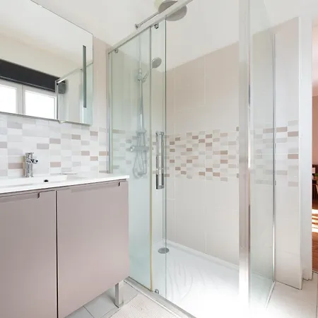 Villa A Castres, Maison 10 Personnes Avec Piscine Privee, Jardin Et 5 Castres (Tarn)