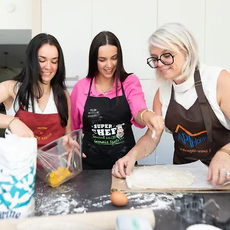 Villa A Castres, Maison 10 Personnes Avec Piscine Privee, Jardin Et 5 Castres (Tarn)