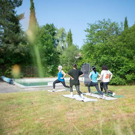 A Castres, Maison 10 Personnes Avec Piscine Privee, Jardin Et 5 * 카스트르