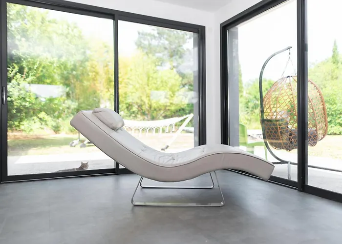 빌라 A Castres, Maison 10 Personnes Avec Piscine Privee, Jardin Et 5