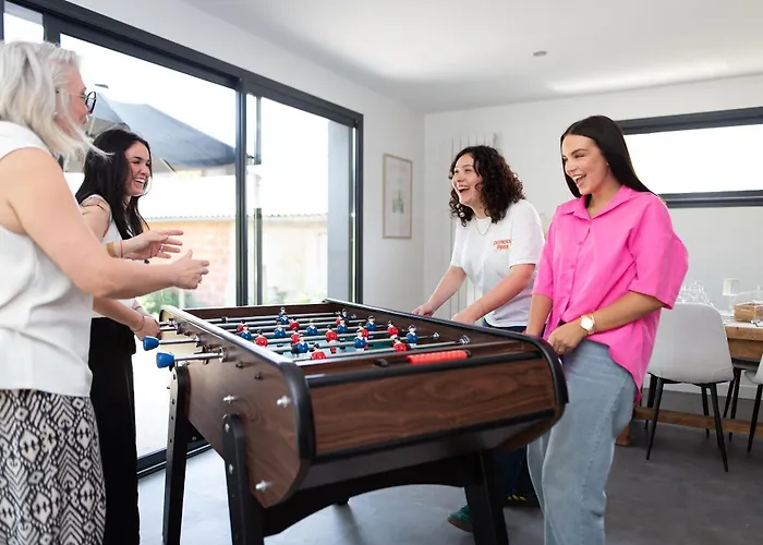 A Castres, Maison 10 Personnes Avec Piscine Privee, Jardin Et 5 Вилла *
